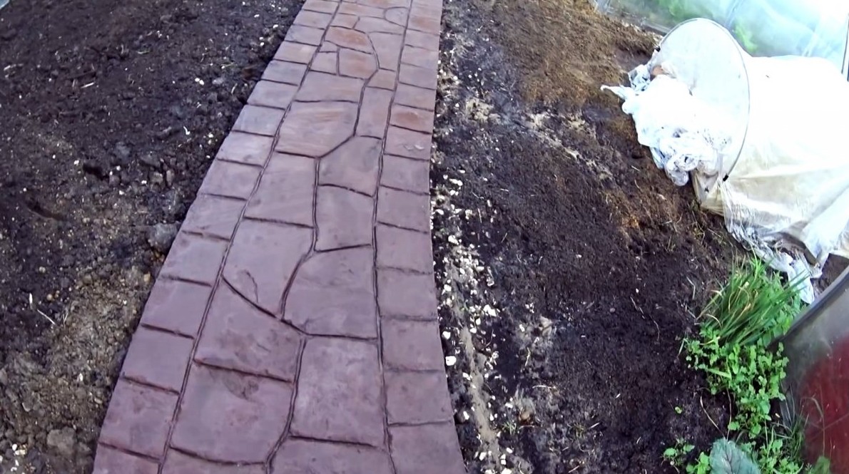 Бетонная садовая дорожка под камень своими руками это не сложно