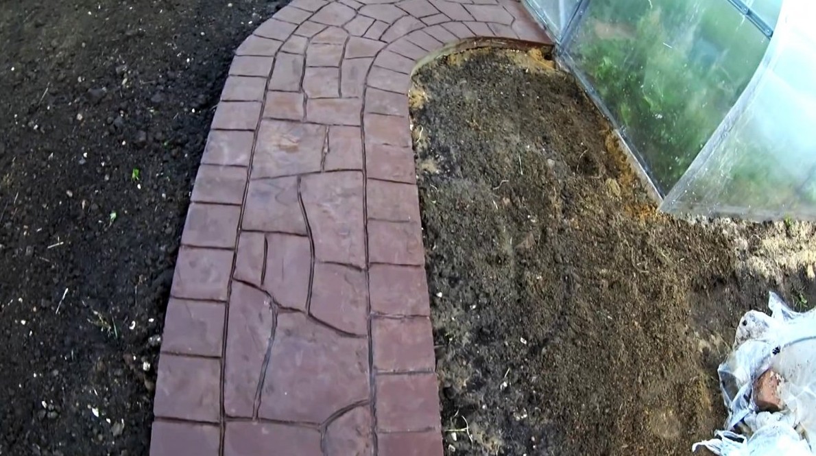 Бетонная садовая дорожка под камень своими руками это не сложно