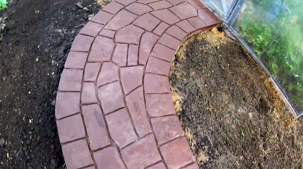 Бетонная садовая дорожка под камень своими руками это не сложно