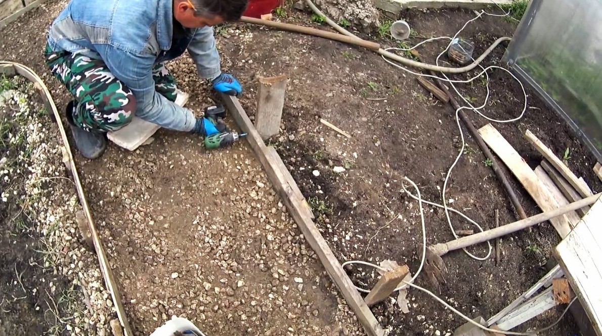 Бетонная садовая дорожка под камень своими руками это не сложно