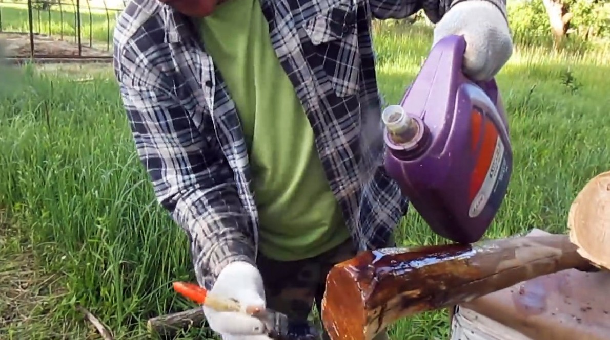 Гнить не будет Как установить деревянные столбы в землю