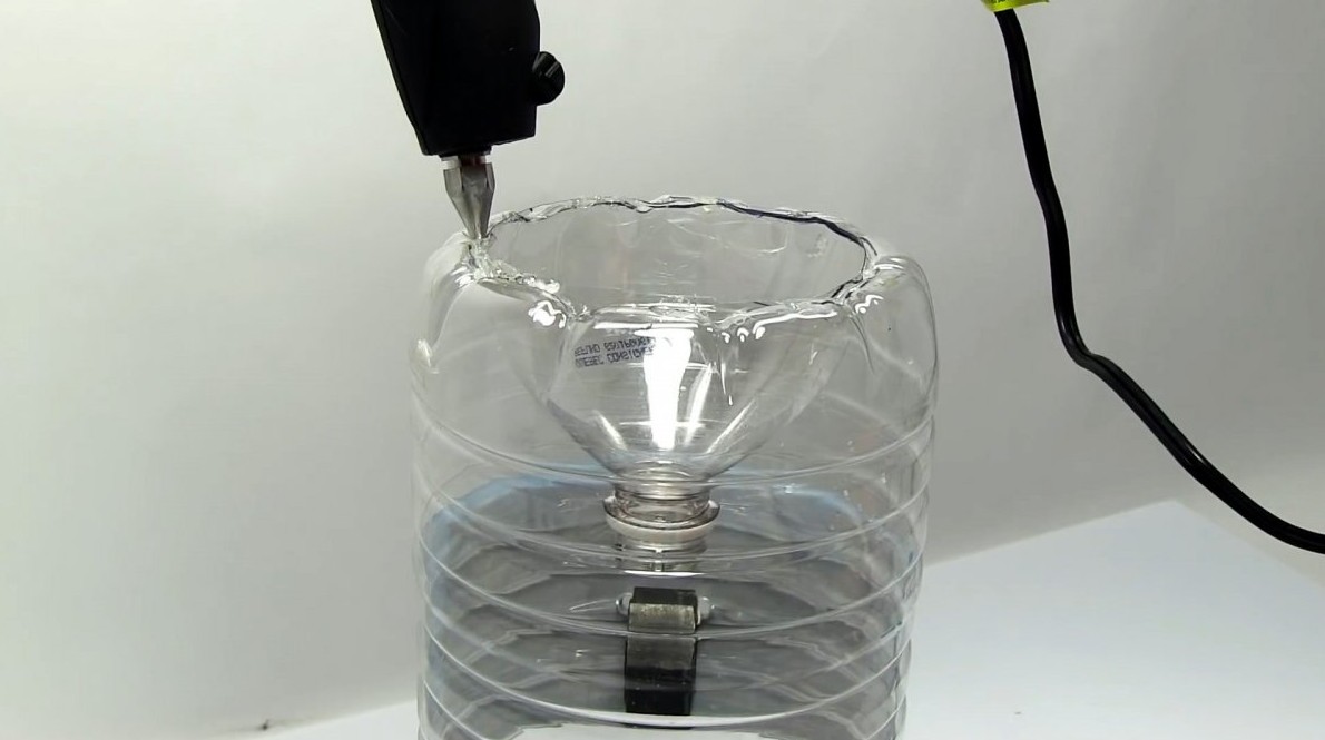 Как сделать уловистую ловушку для рыбы из ПЭТ бутыли