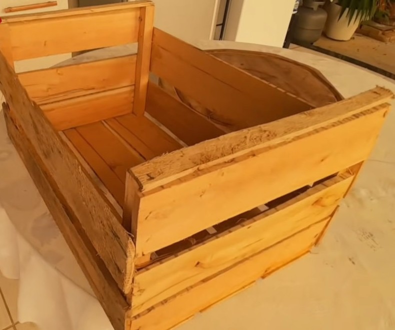 Стоящая идея переделки деревянного ящика. Стильно, бюджетно и практично - «Мебель»