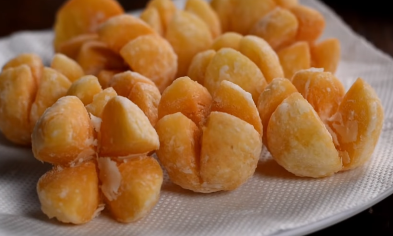 Золотистые картофельные шарики — самая необычная закуска из картошки - «Своими руками»