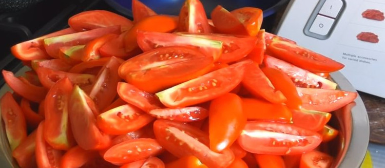 Недавно узнала, что томатную пасту можно приготовить за 30 минут, а не за 3 часа. Раскрываю секрет экономии времени - «Рецепты советы»